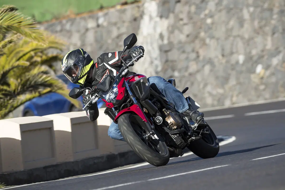 Honda CB500F e CBR500R 2019, TEST: che goduria, e che divertimento! [NON PUBBLICARE] (2)