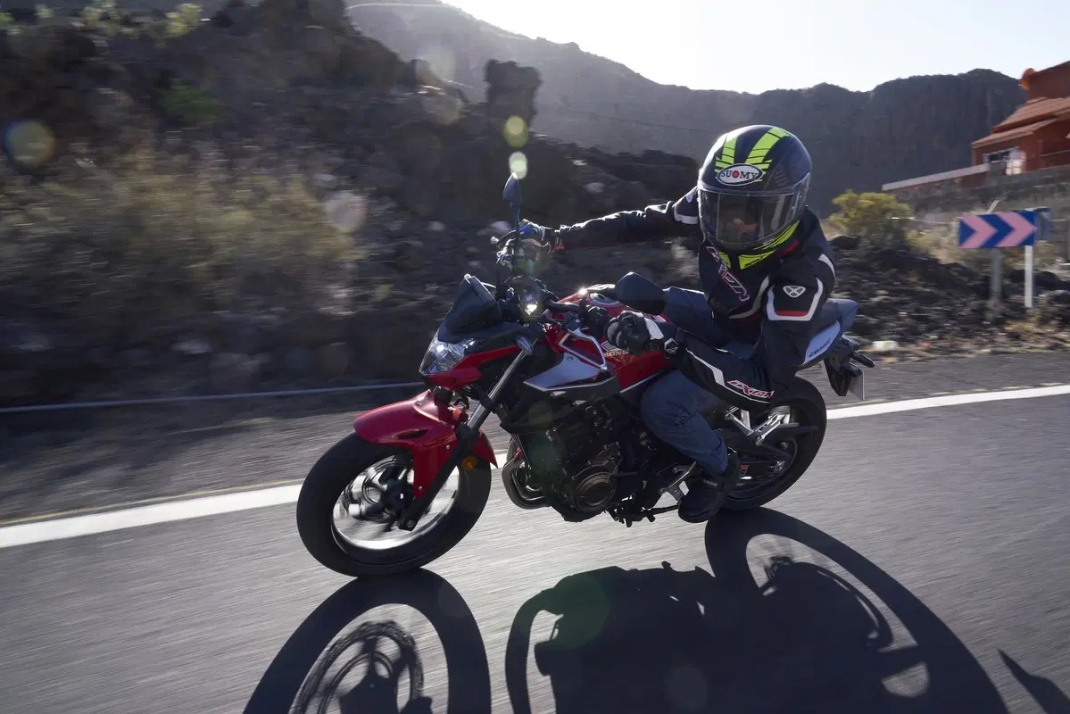 Honda CB500F e CBR500R 2019, TEST: che goduria, e che divertimento! [NON PUBBLICARE] (4)