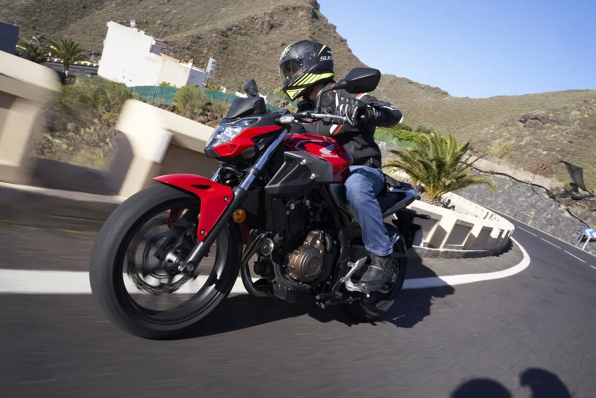 Honda CB500F e CBR500R 2019, TEST: che goduria, e che divertimento! [NON PUBBLICARE] (16)