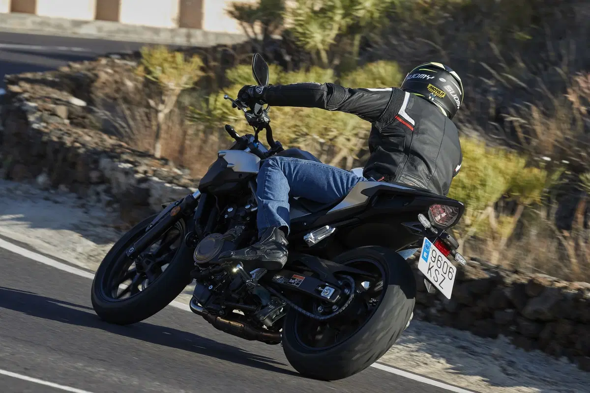 Honda CB500F e CBR500R 2019, TEST: che goduria, e che divertimento! [NON PUBBLICARE] (7)