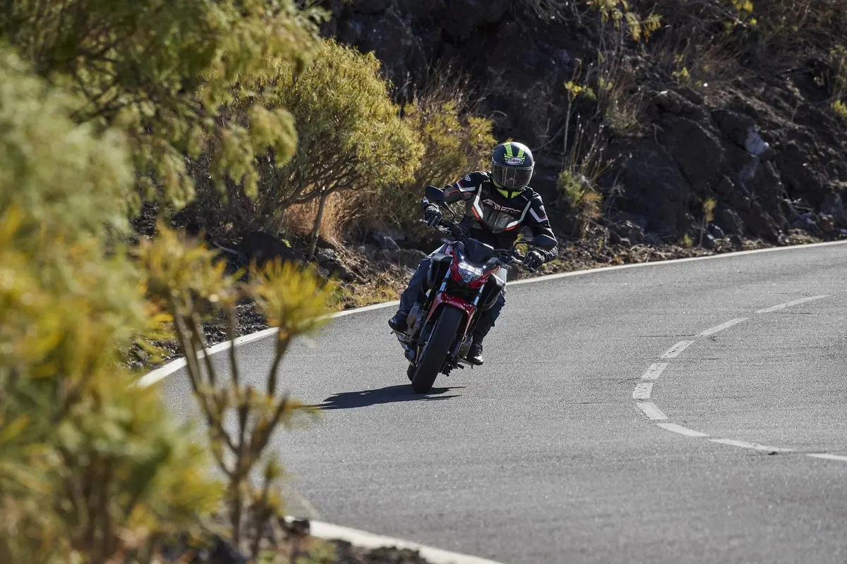 Honda CB500F e CBR500R 2019, TEST: che goduria, e che divertimento! [NON PUBBLICARE] (12)