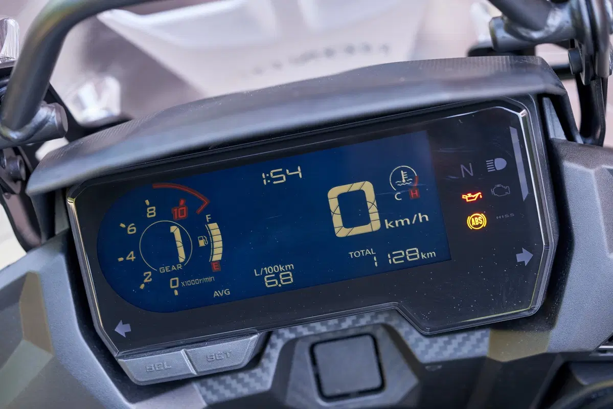Honda CB500X 2019, TEST: che bello viaggiare…anche in fuoristrada [NON PUBBLICARE] (2)