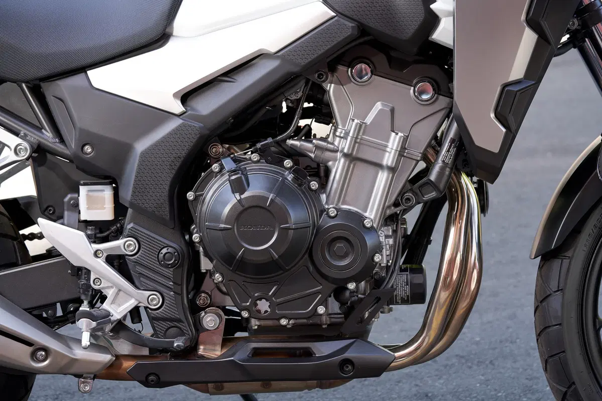 Honda CB500X 2019, TEST: che bello viaggiare…anche in fuoristrada [NON PUBBLICARE] (3)