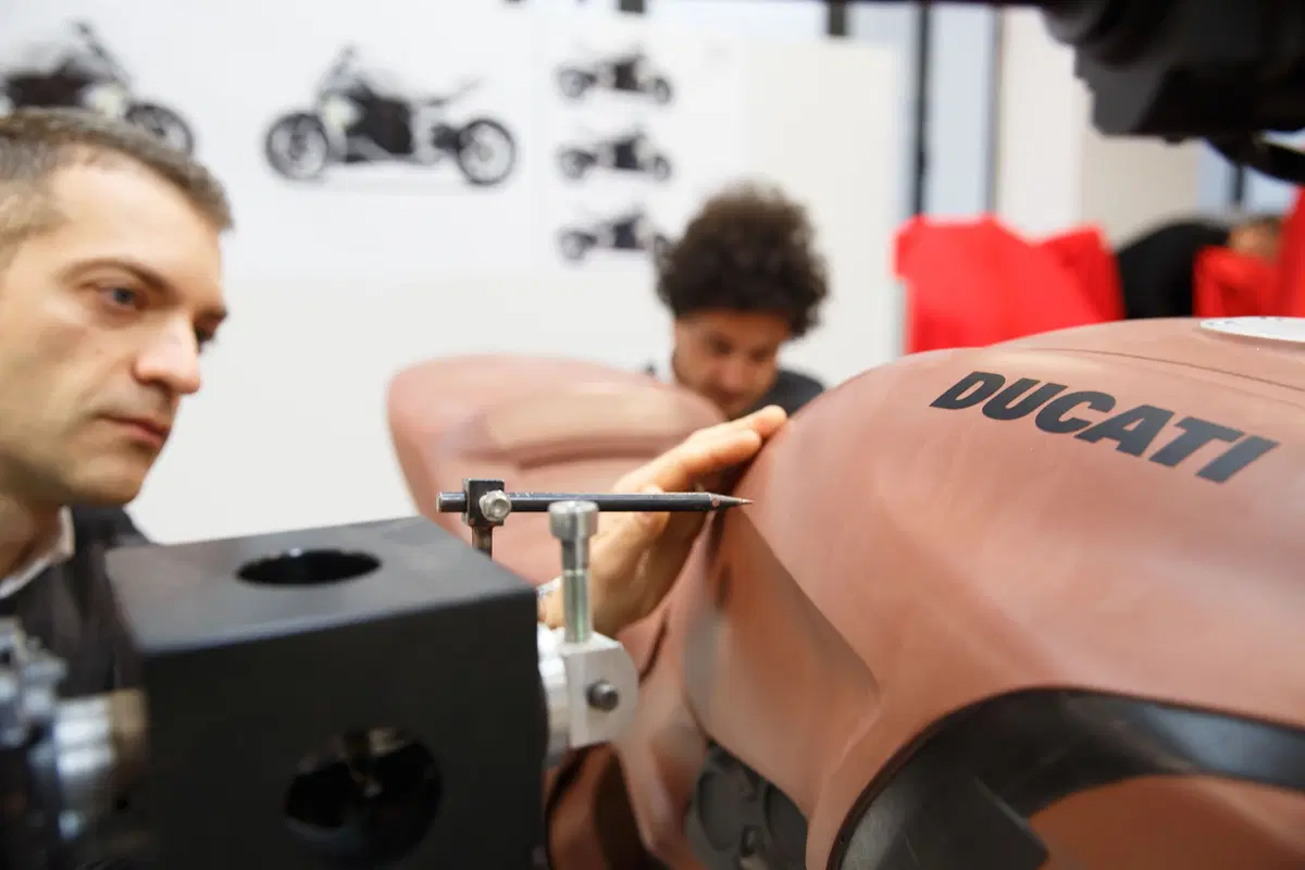 Dentro il Centro Stile Ducati: nascono così le nuove moto