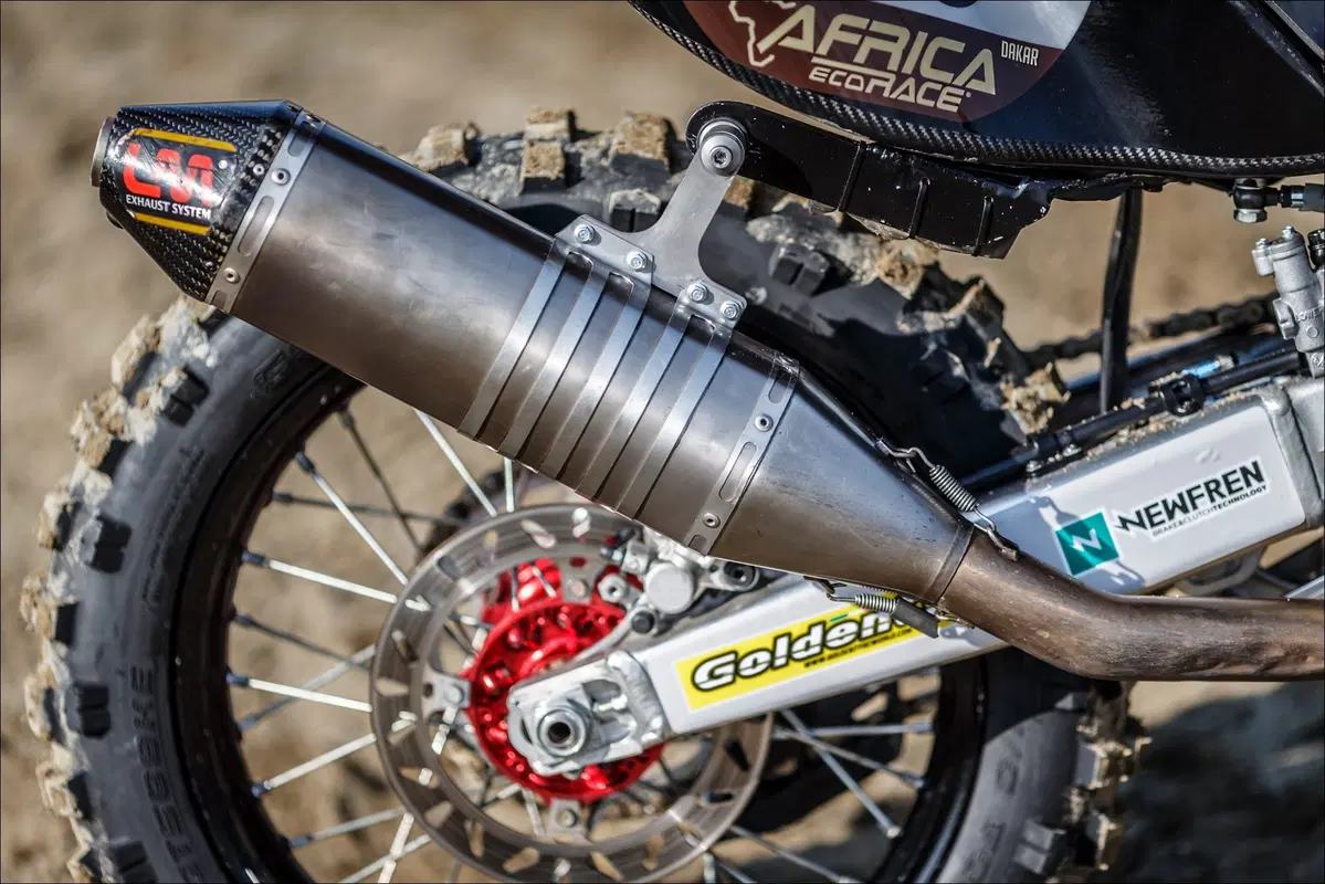 Honda CRF 450 Rally TEST: in pista contro la moto da cross! (14)