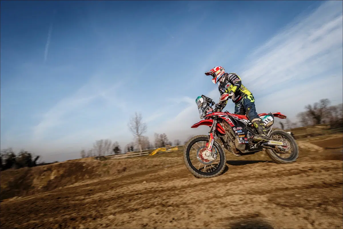 Honda CRF 450 Rally TEST: in pista contro la moto da cross! (28)