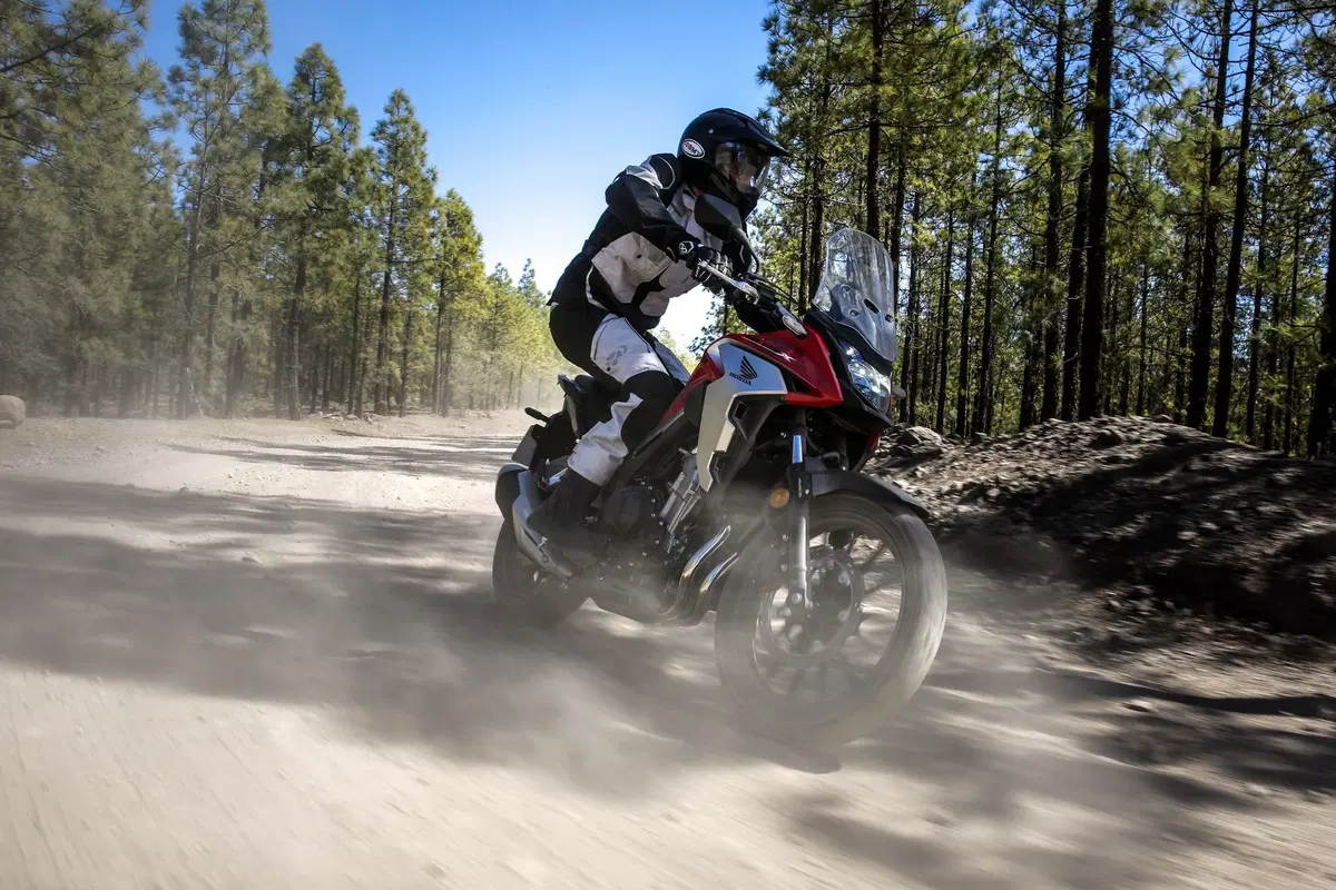 Honda CB500X 2019, TEST: che bello viaggiare…anche in fuoristrada [NON PUBBLICARE] (4)
