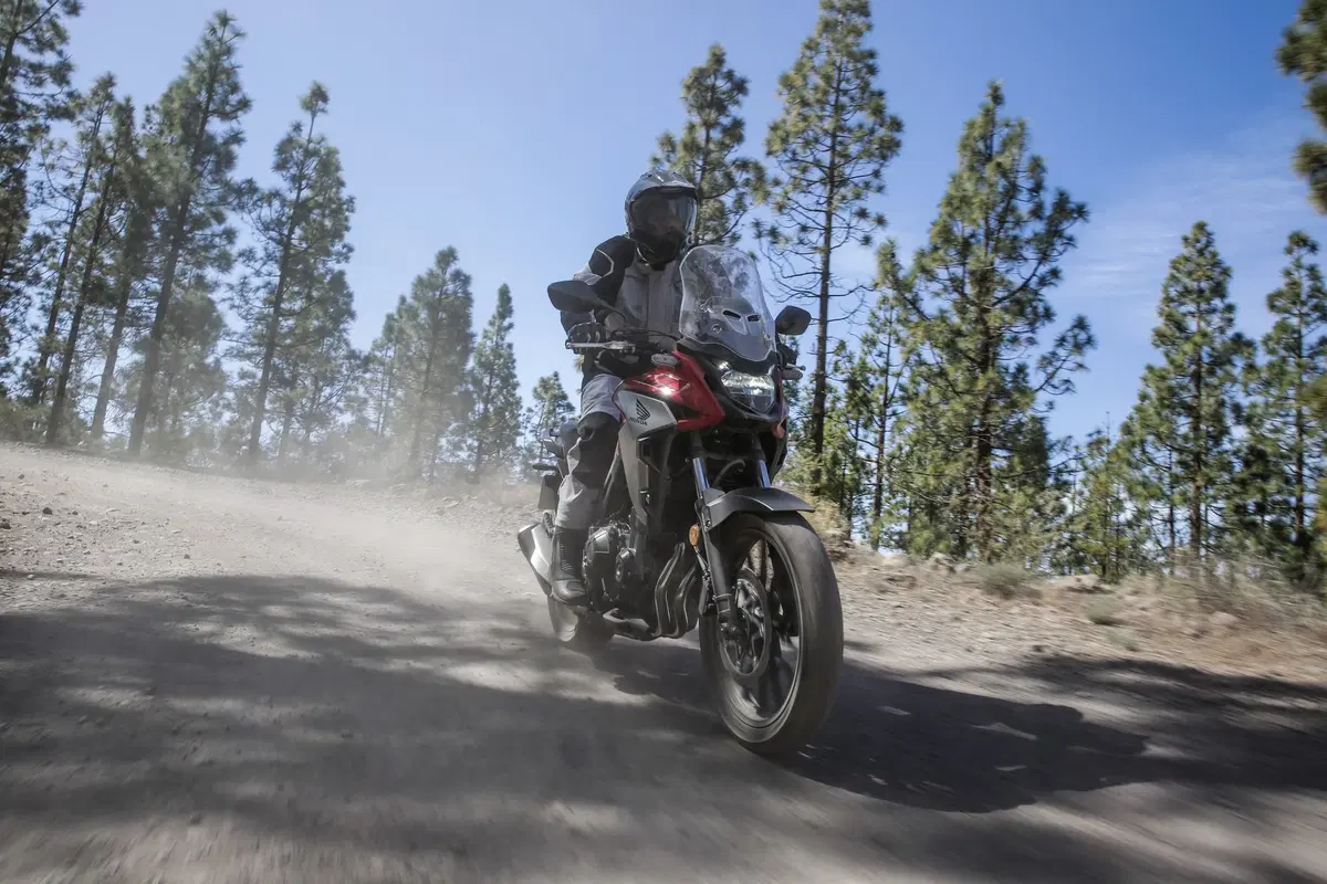 Honda CB500X 2019, TEST: che bello viaggiare…anche in fuoristrada [NON PUBBLICARE] (9)