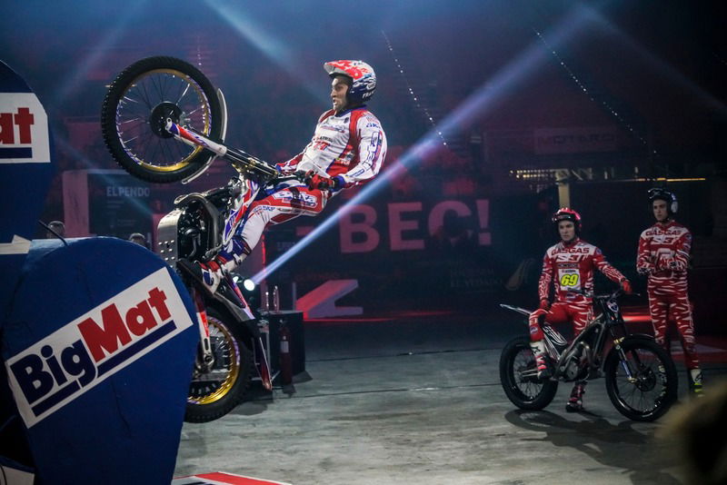 X-Trial. Toni Bou al fotofinish a Bilbao