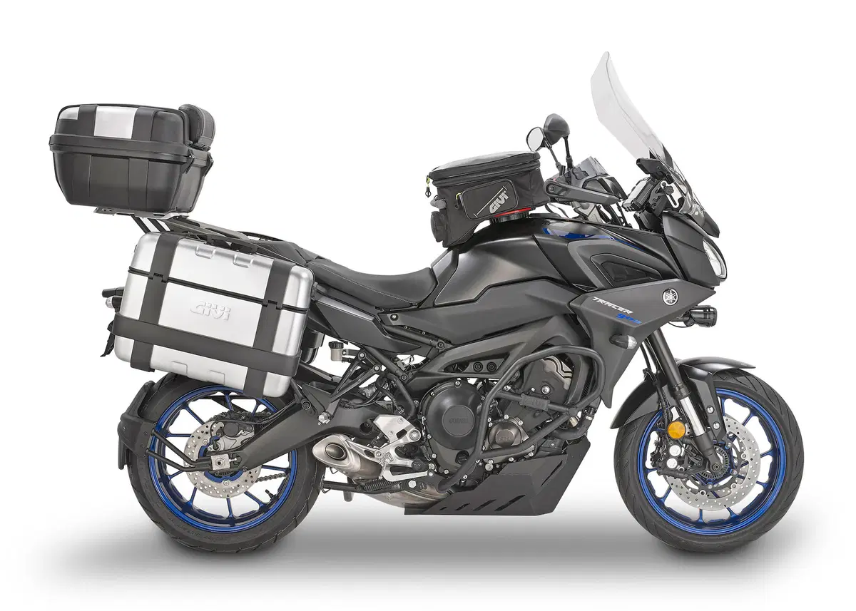 Allestimento GIVI per la Yamaha Tracer 900 (3)