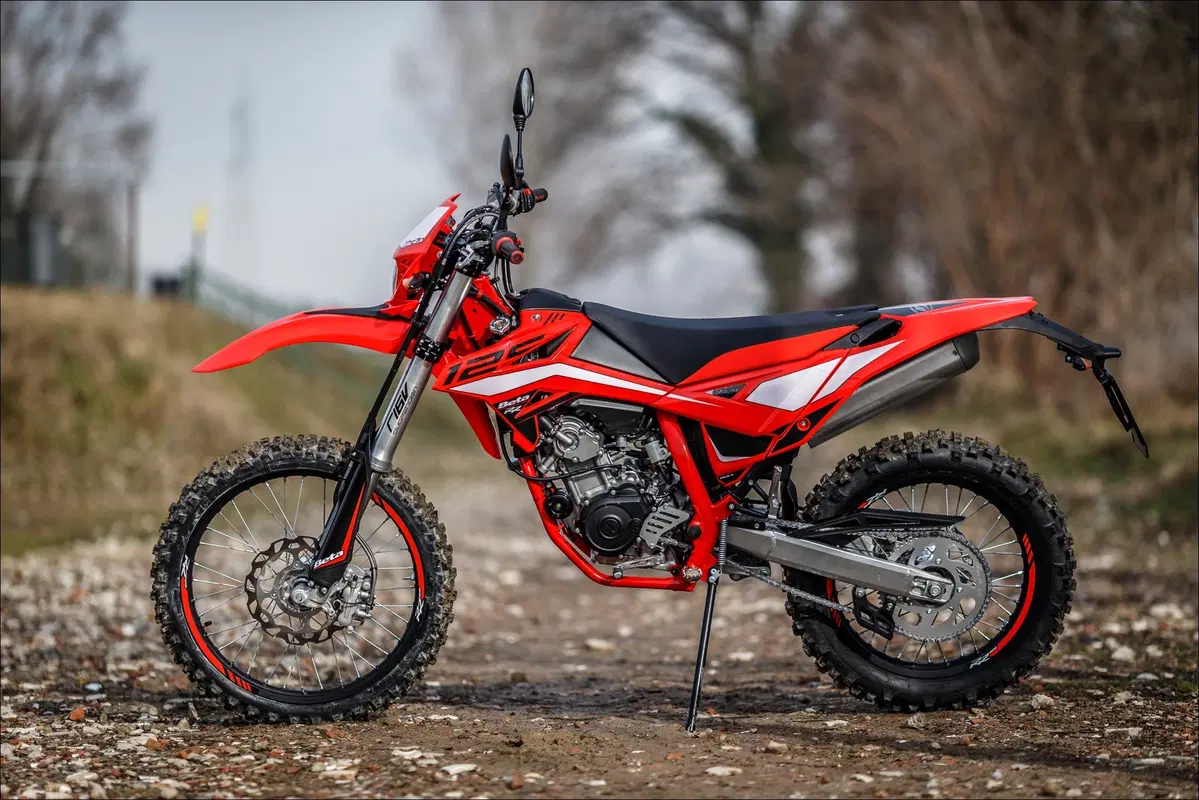Beta 125 Enduro TEST 2 tempi vs 4 tempi: sfida in pista (4)