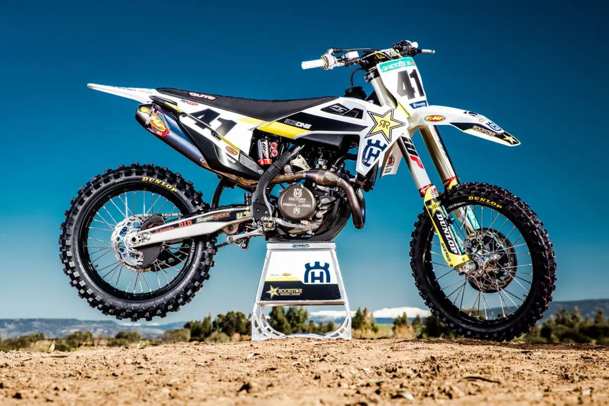 Rockstar Energy Husqvarna Factory Racing MXGP 2019: ecco i piloti (4)