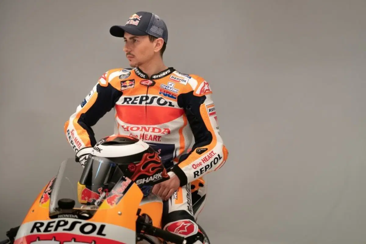 Marquez e Lorenzo si preparano (in studio) per il Qatar (3)