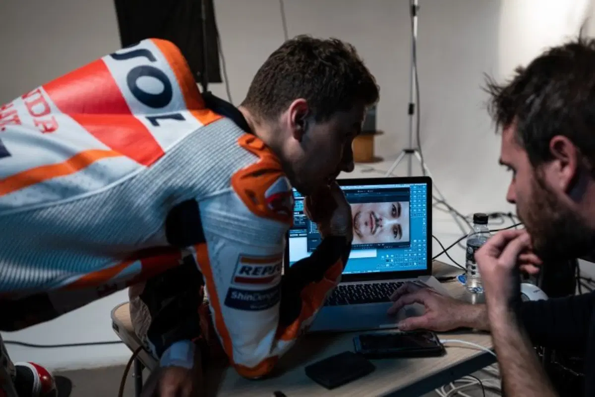Marquez e Lorenzo si preparano (in studio) per il Qatar (4)