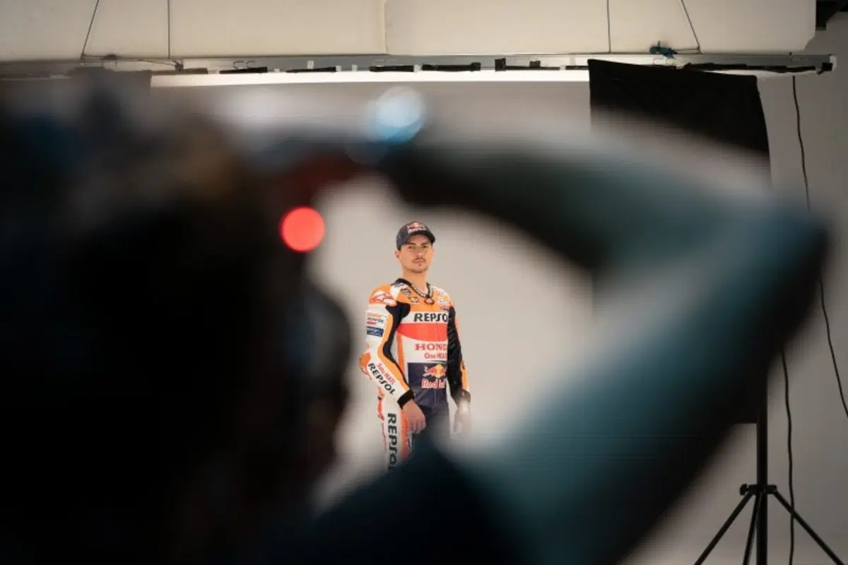 Marquez e Lorenzo si preparano (in studio) per il Qatar (12)