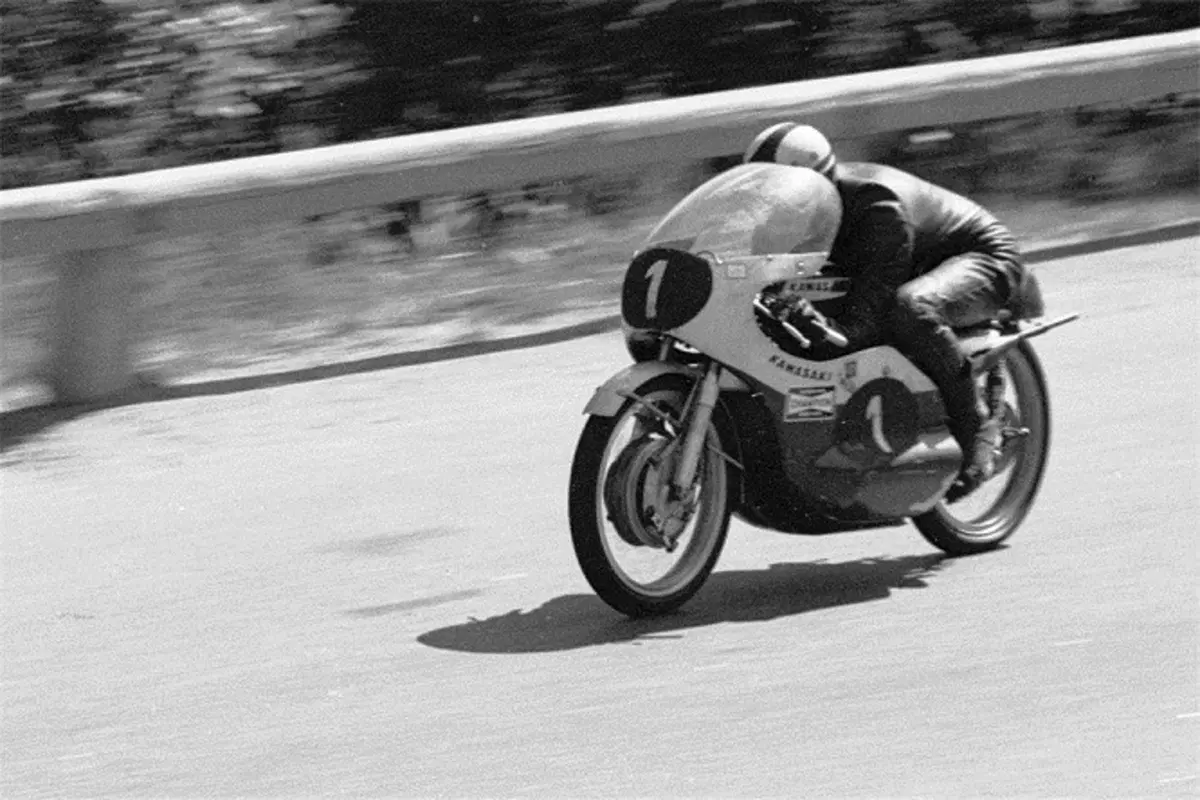 Dieci grandi Kawasaki da corsa. Prima dell'ultima Superbike vincente (2)