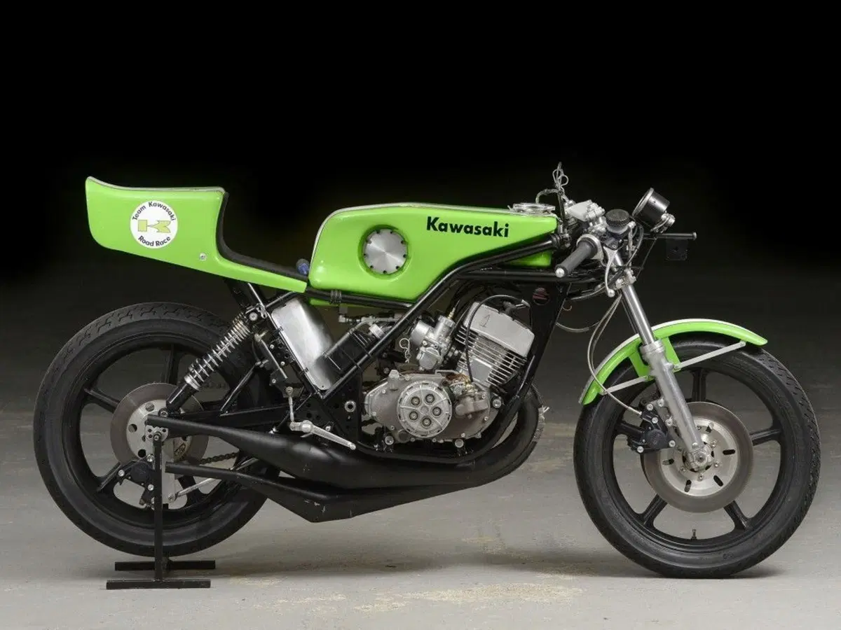 Dieci grandi Kawasaki da corsa. Prima dell'ultima Superbike vincente (2)