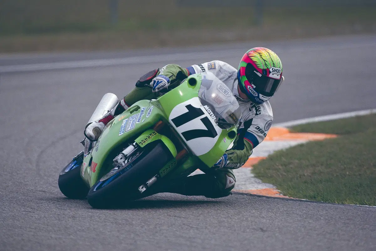 Dieci grandi Kawasaki da corsa. Prima dell'ultima Superbike vincente (3)