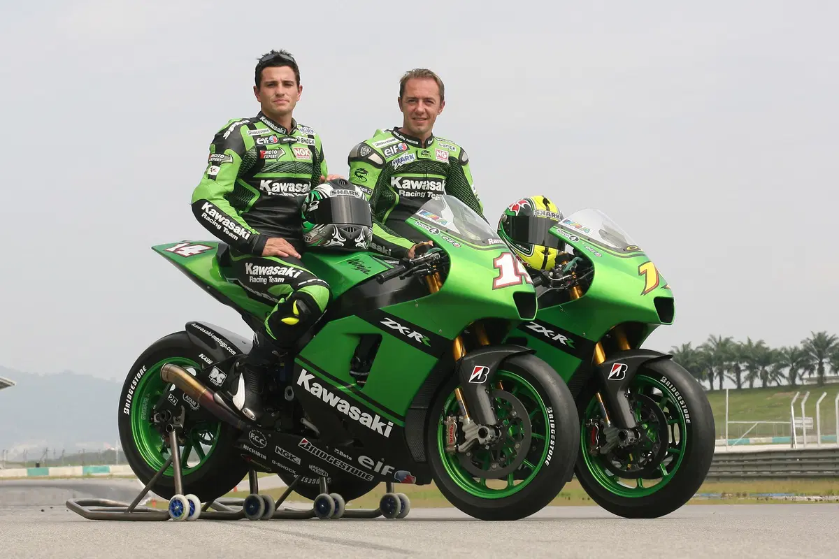 Dieci grandi Kawasaki da corsa. Prima dell'ultima Superbike vincente (2)