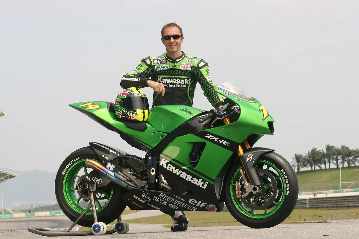 Dieci grandi Kawasaki da corsa. Prima dell'ultima Superbike vincente (4)