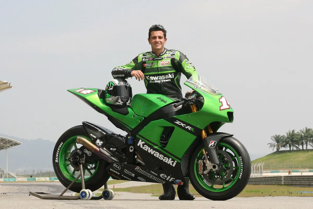 Dieci grandi Kawasaki da corsa. Prima dell'ultima Superbike vincente (5)