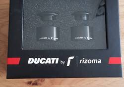 Set terminali Ducati neri Sconto 25%