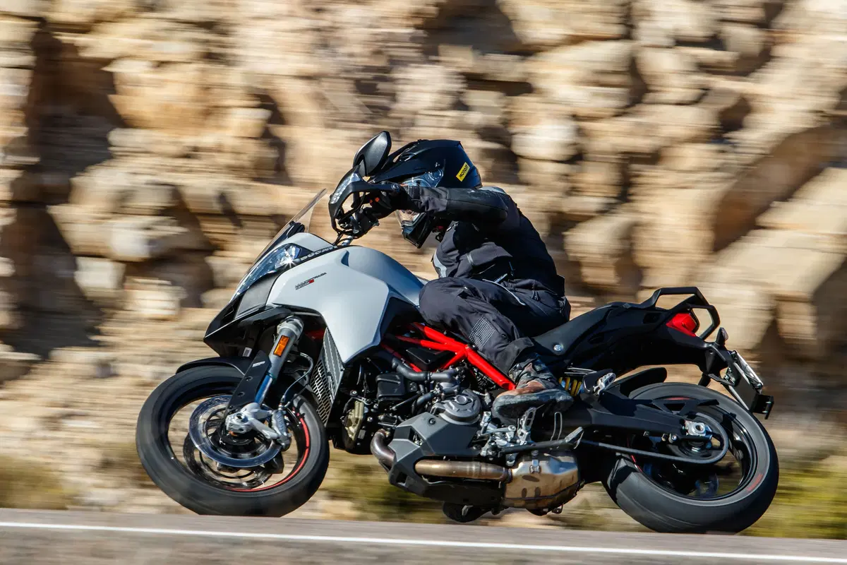 Ducati Multistrada 950S 2019 TEST: la scelta perfetta? (10)