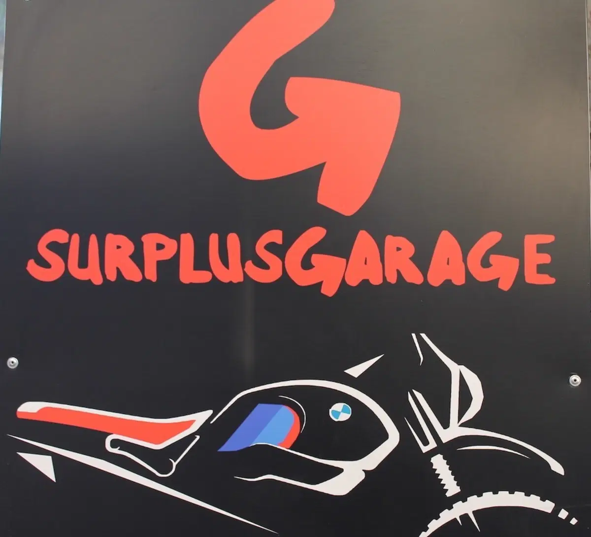 Surplus Garage: come trasformare il meglio (10)