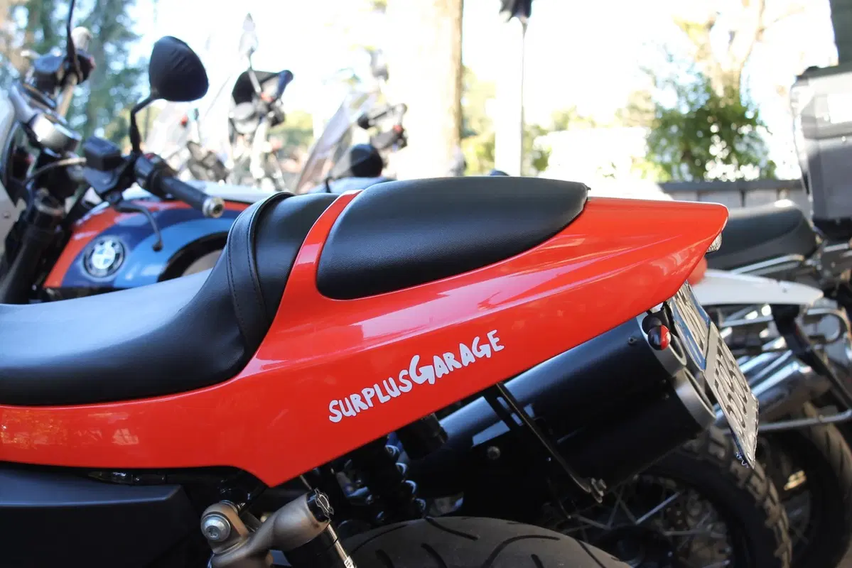 Surplus Garage: come trasformare il meglio (13)