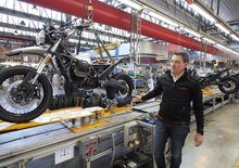Moto Guzzi V85TT: inizia la produzione [VIDEO]