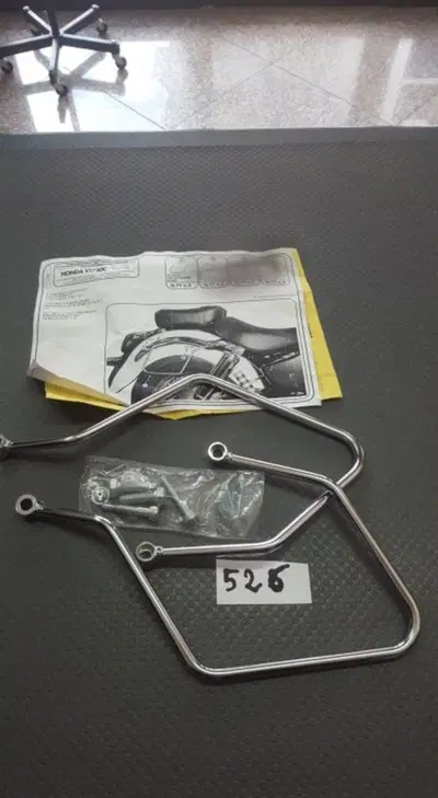TELAIETTI LATERALI HONDA VT 750 C 1997 2002 Givi