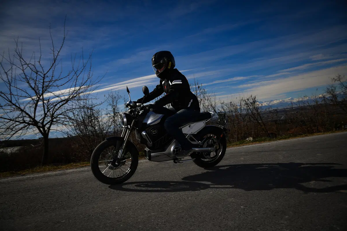 Super Soco TCMax: 125 elettrica (7)