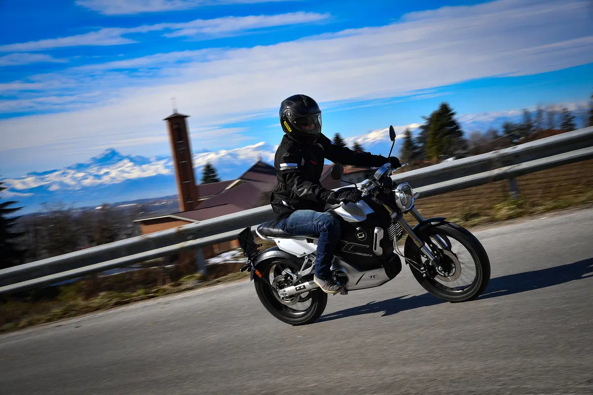 Super Soco TCMax: 125 elettrica (6)