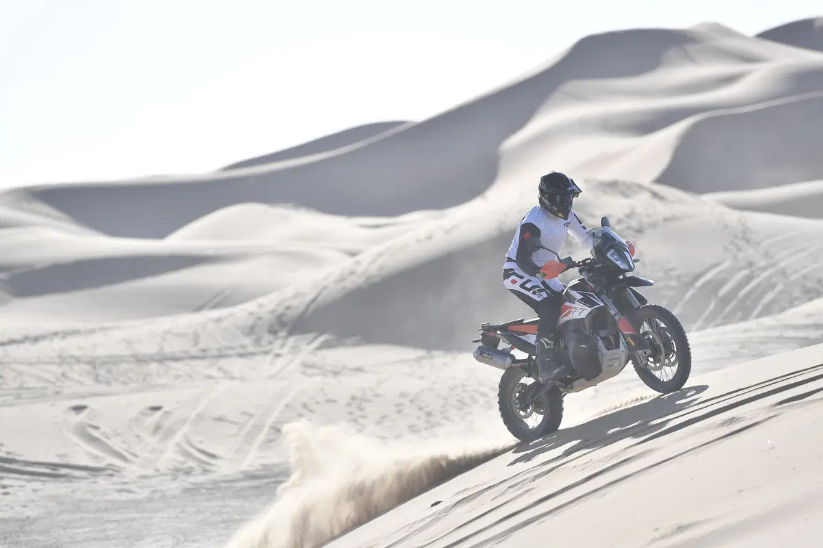  KTM 790 Adventure e 790 Adventure R: Test anteprima in Marocco (7)