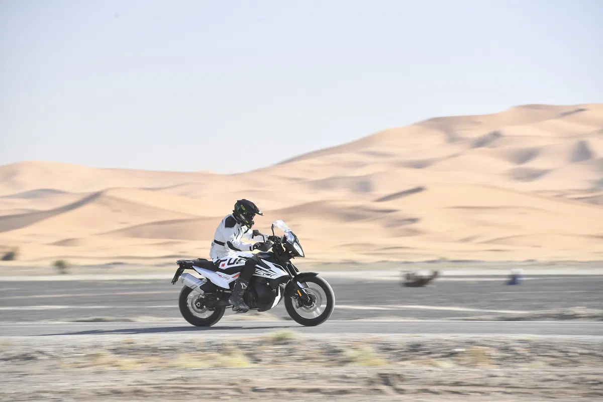  KTM 790 Adventure e 790 Adventure R: Test anteprima in Marocco (9)