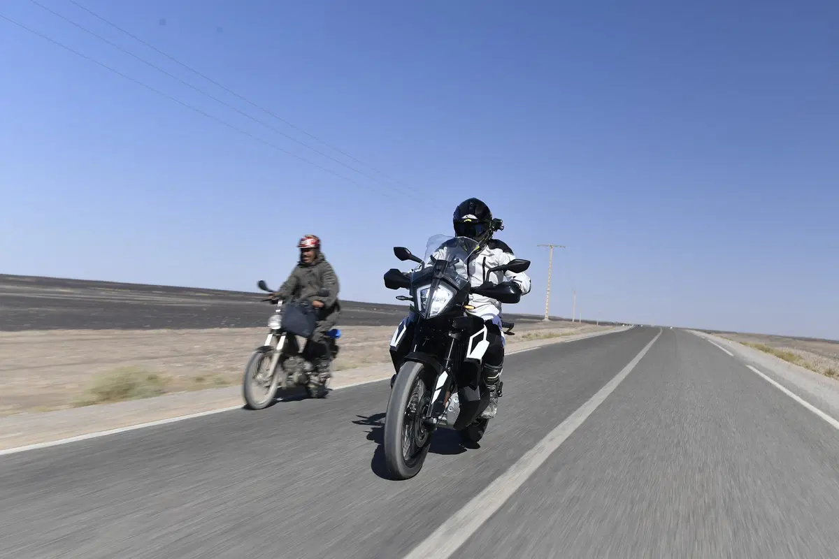  KTM 790 Adventure e 790 Adventure R: Test anteprima in Marocco (12)