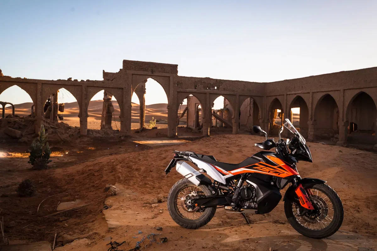  KTM 790 Adventure e 790 Adventure R: Test anteprima in Marocco (14)