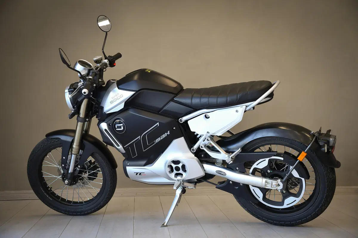 Super Soco TCMax: 125 elettrica (14)