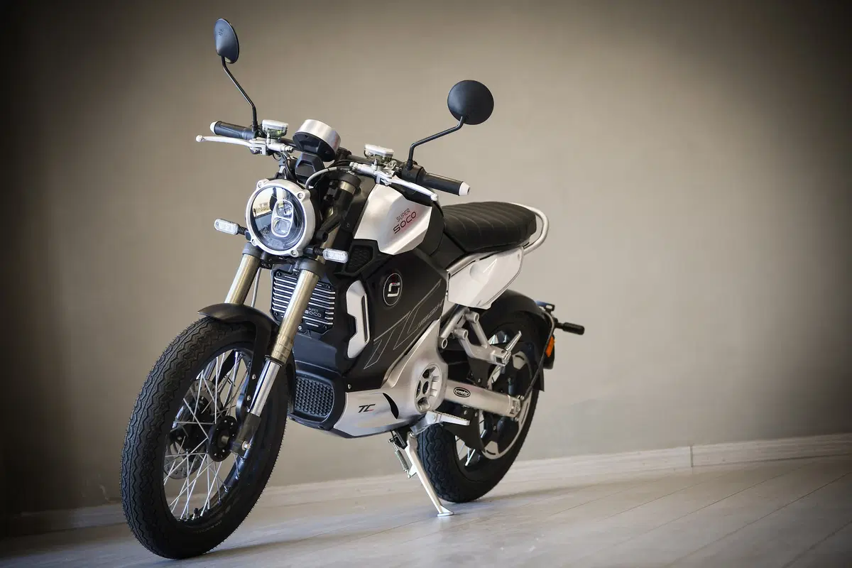 Super Soco TCMax: 125 elettrica (12)