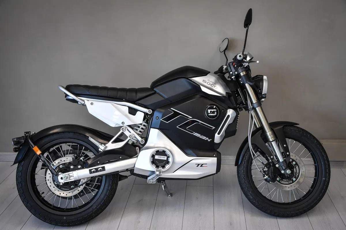 Super Soco TCMax: 125 elettrica (13)