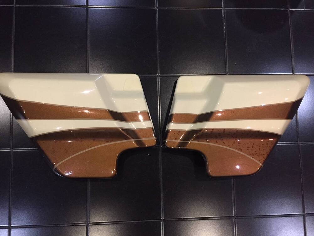 COPPIA SIDECOVER FLH PAINTED USED 2009-2019 Harley-Davidson