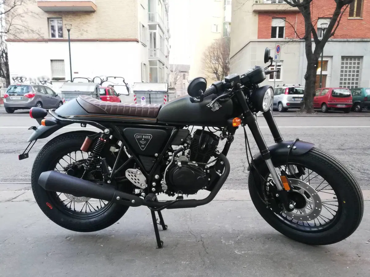 Archive Motorcycle AM 60 125 Cafe Racer (2022 - 25) (2)