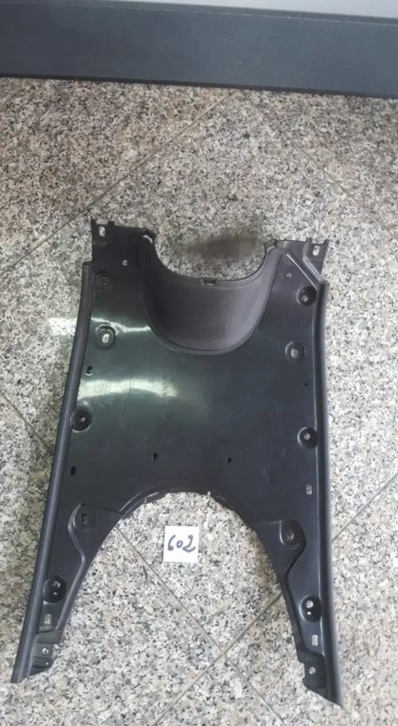 PIANALE POGGIAPIEDI AMICO 50 AMICO 50 GL GLE Aprilia