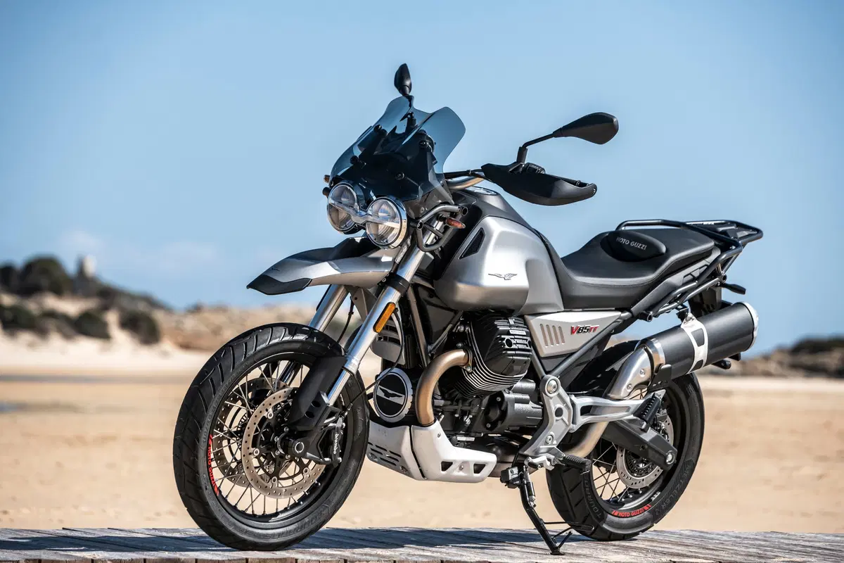 Moto Guzzi V85TT TEST: video anteprima (15)