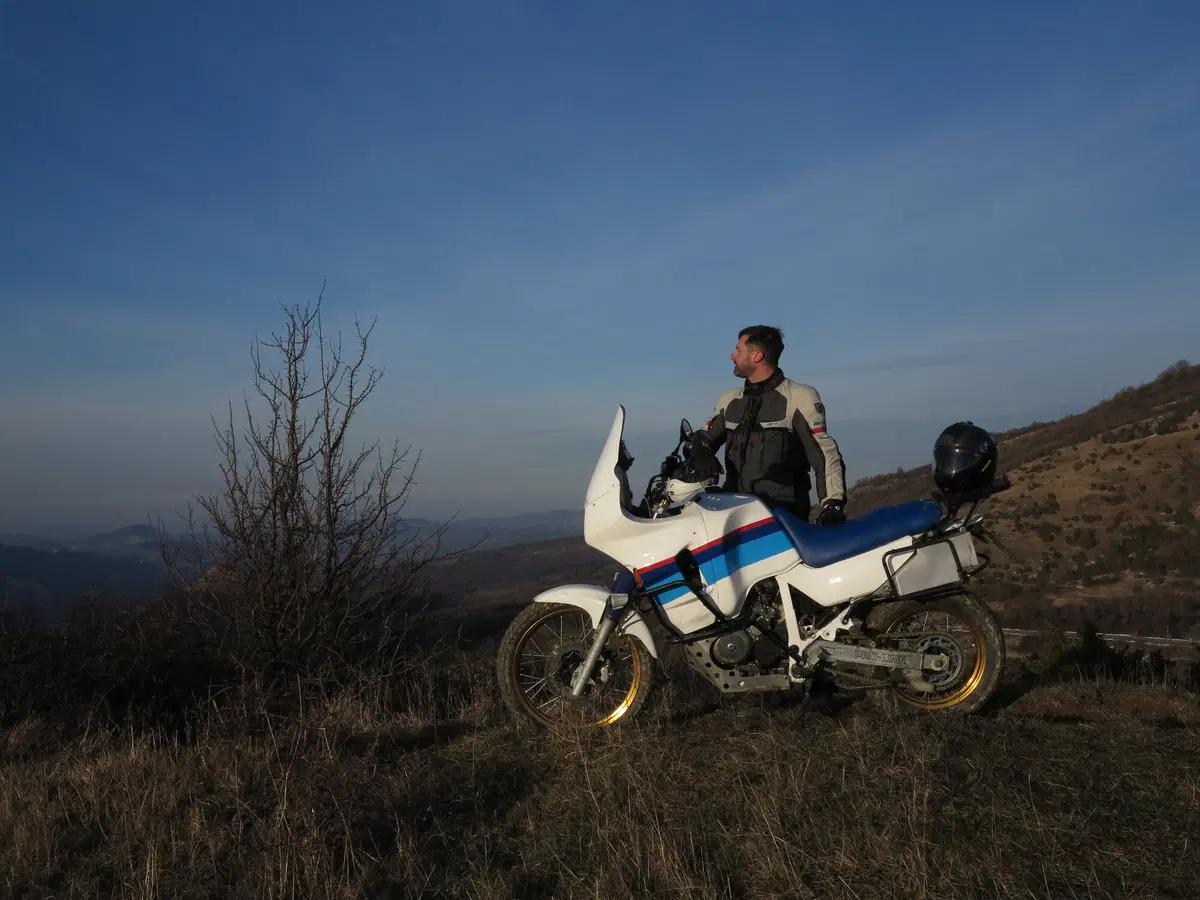 Moto.it e Gionata Nencini insieme dall'Italia alla Thailndia