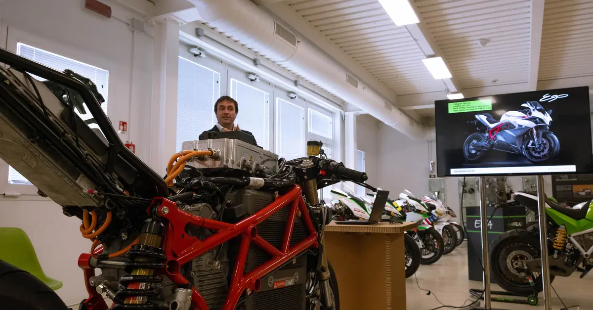 Energica Factory Tour: dietro le quinte e sotto il vestito