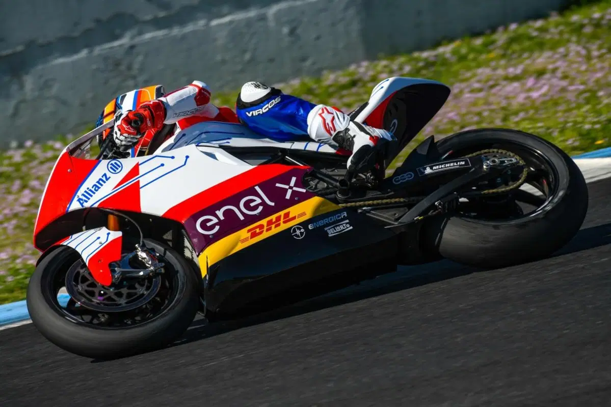 MotoE. De Angelis: 'Credevamo fosse andato in fumo anche il campionato' (2)