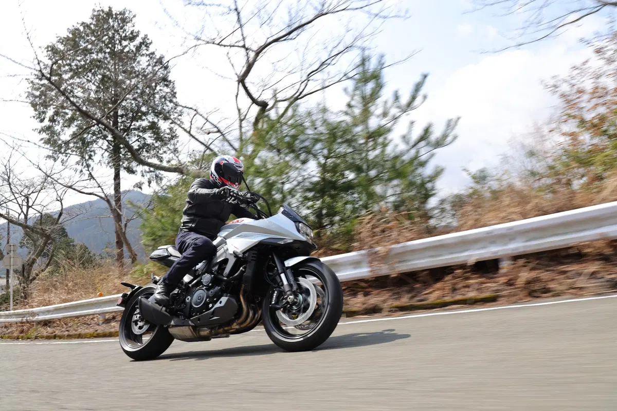 Suzuki Katana. Il ritorno della leggenda (5)