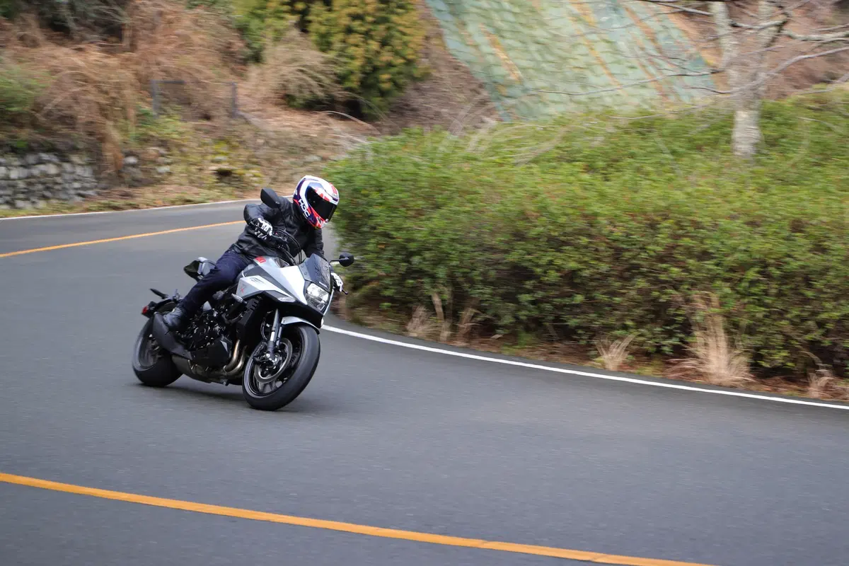 Suzuki Katana. Il ritorno della leggenda (13)