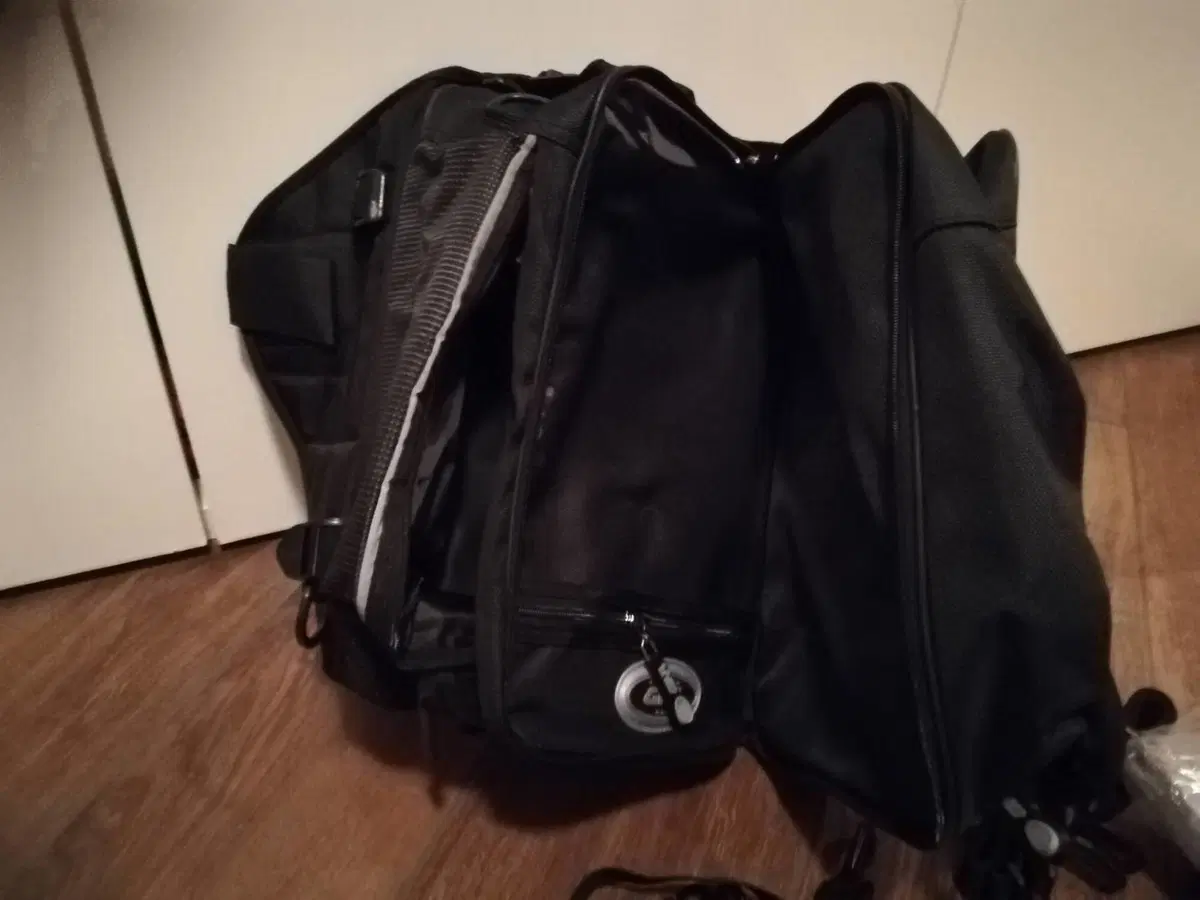 Borsa magnetica Serbatoio Givi (3)